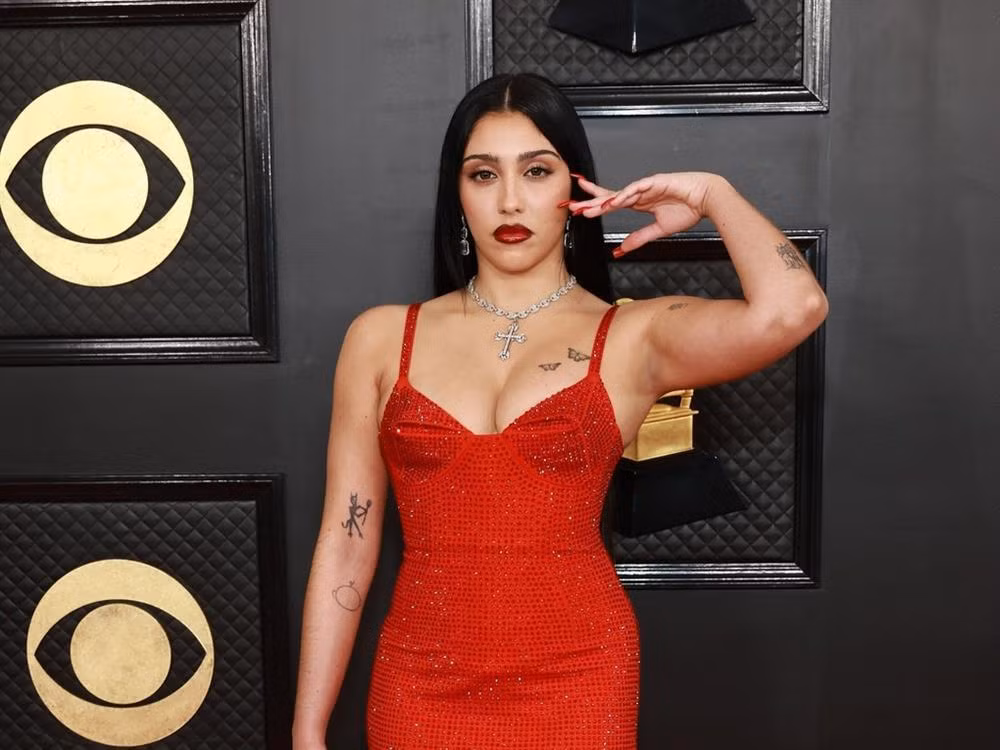 Con gai Madonna bi chi trich vi khoi nghiep bang cach... ho bao-Hinh-2