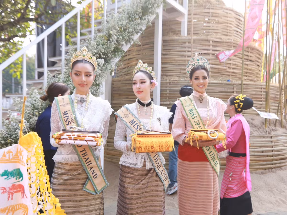 Dan hoa hau mac goi cam tai le hoi te nuoc-Hinh-20