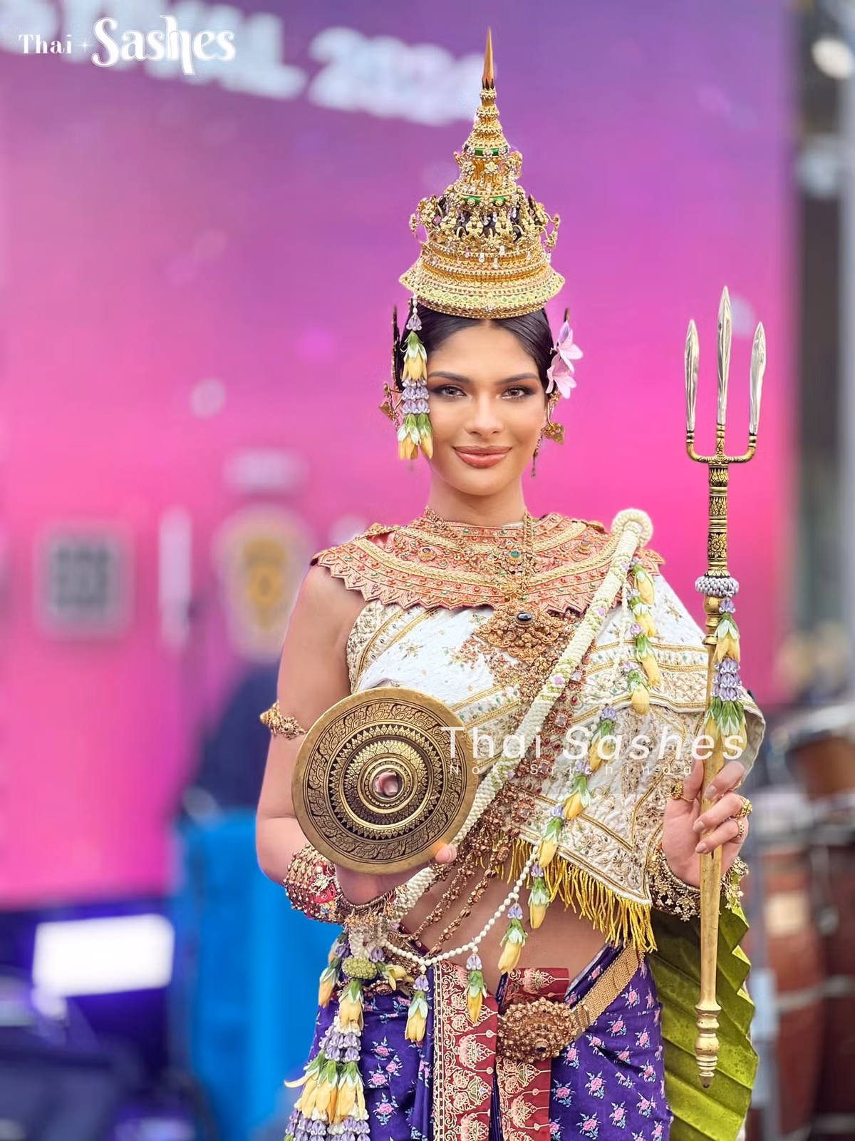 Dan hoa hau mac goi cam tai le hoi te nuoc-Hinh-27