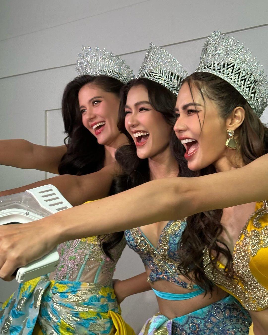 Dan hoa hau mac goi cam tai le hoi te nuoc-Hinh-15