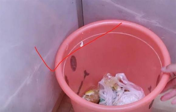 Du nha dai gia den dau cung dung dat thung rac 3 noi nay