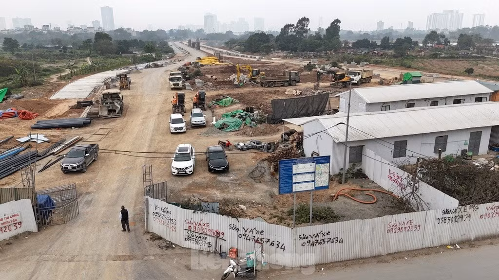 Theo thiết kế, tuyến đường sẽ có tiêu chuẩn đường liên khu vực, với vận tốc thiết kế 60km/h.