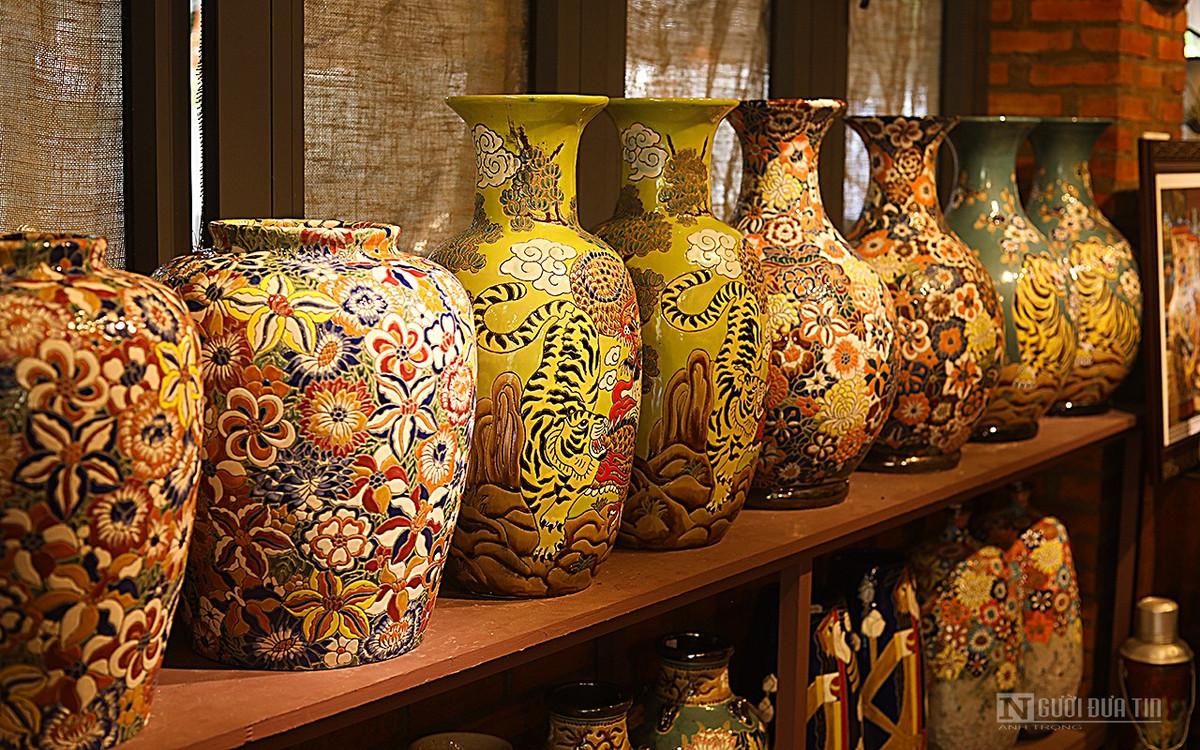 Lục bình mãnh hổ, Hút lộc bách hoa.