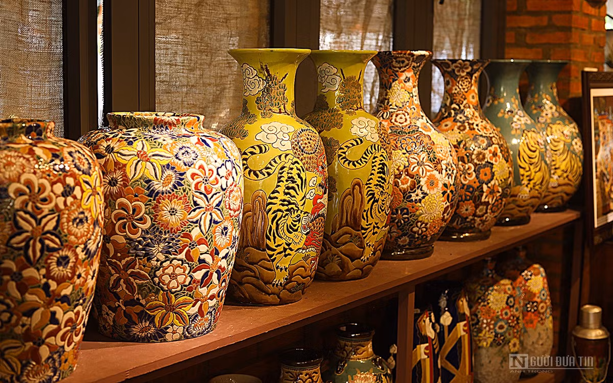 Lục bình mãnh hổ, Hút lộc bách hoa.