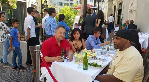 7 nữ hoàng ảnh lịch ngày ấy – bây giờ - Ảnh 10