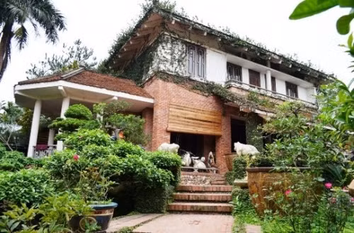 Sững sờ trước 'biệt phủ' triệu đô giữa lòng Hà Nội - Ảnh 2