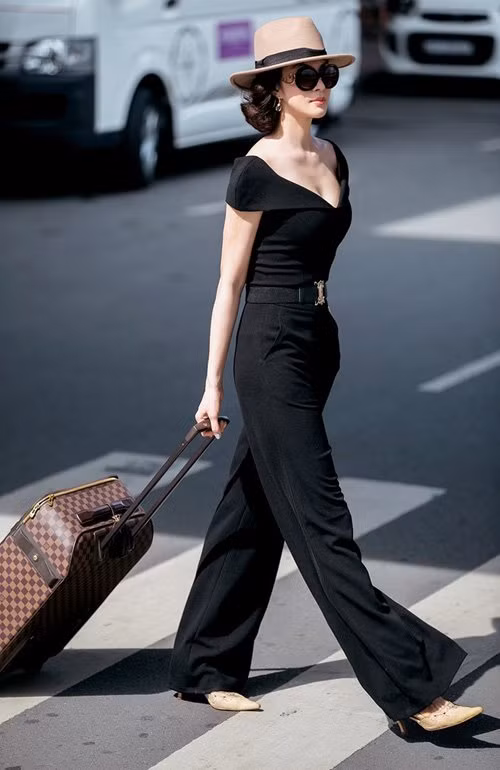 7 nữ hoàng ảnh lịch ngày ấy – bây giờ - Ảnh 15