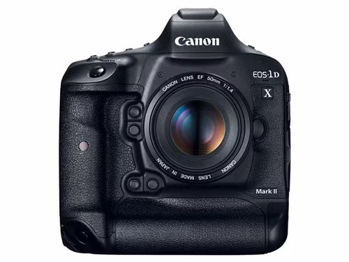 Ngoài ra, trong lúc quay phim, người dùng cũng có thể chụp ảnh với độ phân giải 8,8 MP.