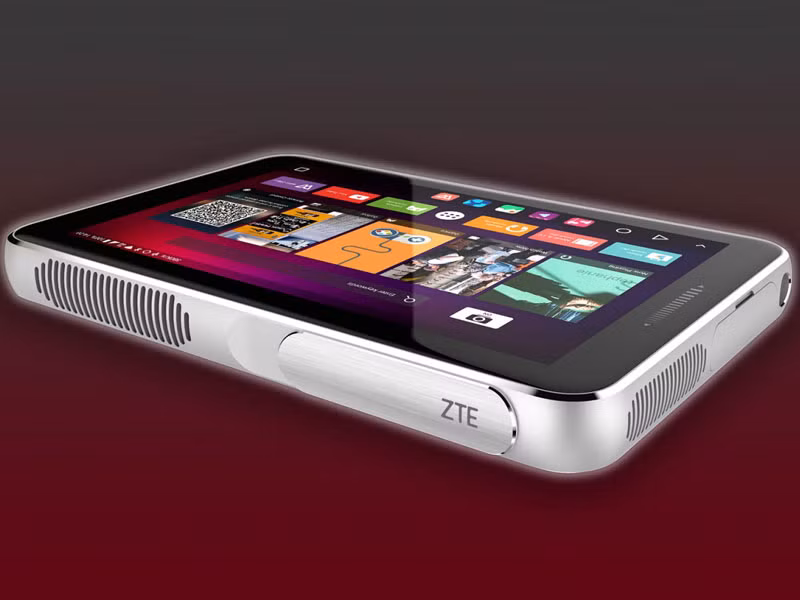 Tại MWC lần này, hãng điện tử đến từ Trung Quốc đã cho ra mắt phiên bản mới của dòng Spro mang tên Spro Plus.