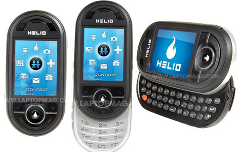  9. Helio Ocean (2007). Helio Ocean ấn tượng với thiết kế trượt hai chiều. Nó được đánh giá là chiếc PDA tuyệt vời cho những người đam mê sử dụng phần mềm nhắn tin. Tuy nhiên, điểm mấu chốt cần thiết nhất là chất lượng cuộc gọi lại tương đối kém và không tương thích tốt với một số ứng dụng game. Một điểm đáng chú ý nữa là Helio Ocean chỉ hỗ trợ mạng CDMA.