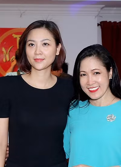 Ở tuổi 36, dường như thời gian đành bất lực trước nhan sắc của cô. Chuyện đời hoa hậu tuổi Thân duy nhất của Việt Nam