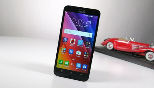  Asus Zenfone 2 Laser 5.5 (ZE550KL). Asus Zenfone 2 Laser 5.5 (ZE550KL) có thiết kế đẹp và mang đặc trưng của dòng Zenfone với mặt lưng bo cong làm từ chất liệu nhựa policarbonate, phần cạnh viền mỏng và các họa tiết đồng tâm cách điệu ở dải nhựa phía dưới màn hình.