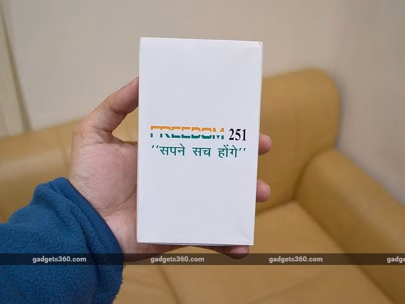  Smartphone rẻ nhất thế giới này có tên gọi là Freedom 251, ra đời dựa trên sáng kiến "Sản xuất tại Ấn Độ" (Make in India), chương trình nhằm cổ vũ những ý tưởng sáng tạo của doanh nghiệp bản địa.