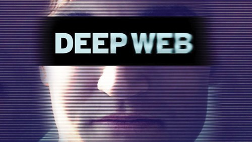 Deep Web là tất cả trang web nằm bên dưới Internet thông thường, không được đánh chỉ mục trên các engine tìm kiếm, bao gồm cả Dark Web. Làm thế nào truy cập vào Dark Web Về mặt kỹ thuật, truy cập vào Dark Web không khó. Đơn giản là bạn chỉ cần cài và dùng Tor (torproject.org), tải về trình duyệt Tor Browser Bundle, có sẵn một loạt công cụ cần thiết. Công cụ Vidalia Control Panel sẽ tự động xử lý quá trình thiết lập mạng ngẫu nhiên và khi thiết lập xong, trình duyệt sẽ tự động mở. Đóng trình duyệt, máy tính cũng tự động ngắt kết nối với Tor. Tuỳ vào bạn muốn làm gì trên Dark Web, một số người dùng khuyến nghị bạn nên lấy băng keo dán lên webcam trên laptop lại để ngăn kẻ xấu theo dõi. Vấn đề khó là bạn cần biết nơi mà mình muốn tìm kiếm. Đến đây, có lẽ bạn nên tự mày mò và cẩn thận lướt Dark Web sao cho an toàn nhất. Những trang web tổng hợp tin như Reddit có đưa ra danh sách rất nhiều liên kết đến Dark Web, có vài trang Wiki, trong đó trang thehiddenwiki.org liệt kê cả vài địa chỉ rất rất tệ hại. Một lần nữa, bài viết này chỉ muốn bạn nhận biết rõ thế nào là Dark Web, Deep Web và Dark Internet, không khuyến khích bạn thử tìm tòi và dấn sâu vào những hành vi phạm pháp trực tuyến.