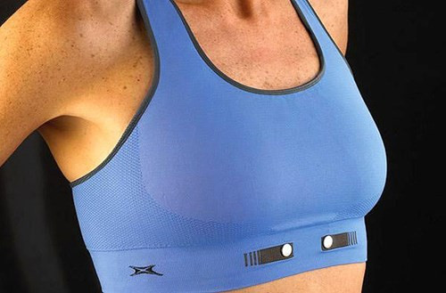 Áo ngực thể thao thông minh NuMetrix do công ty Textronics thiết kế có thể đo được nhịp tim người dùng.