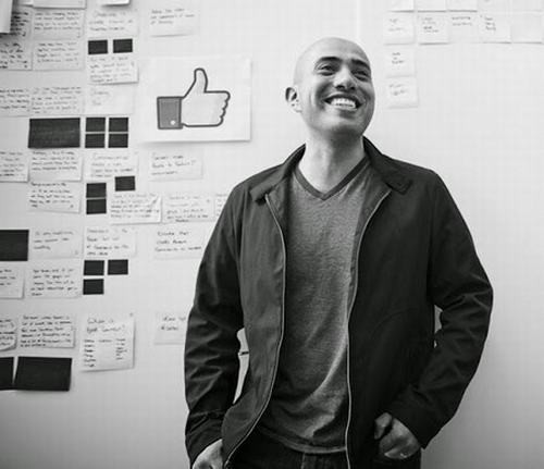 Thành viên thứ 6: Soleio Cuervo. Anh là bạn của Kang-Xing Jin (thành viên thứ 16) và Marcel George Laverdet (thành viên thứ 5) nên đã được mời tham dự vào Facebook. Sau đó, Cuervo trở thành nhân viên của Facebook và chịu trách nhiệm phát triển nút bấm “Like” rất nổi tiếng hiện nay. Hiện Cuervo đang làm việc tại Dropbox.