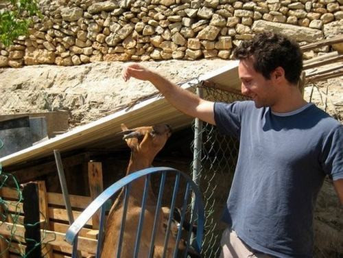 Thành viên thứ 10: Mark Kaganovich. Anh là sinh viên Harvard và đã từng học chung lớp với Mark Zuckerberg, qua đó biết đến và tham gia Facebook.