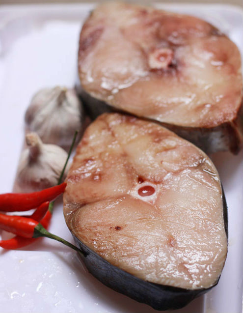 Cá thu cắt khúc.