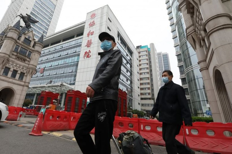 Trung Quoc chua an toan khi COVID-19 con lay lan tren the gioi-Hinh-2