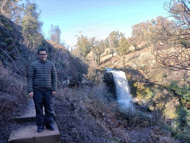 Cuu Quan quan Olympia va nhung mua Tet xa nha o xu so Kangaroo-Hinh-5