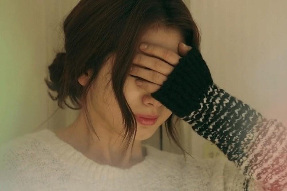 Cho con an nho nha trong, me dau don nhin 2 con tu vong cung luc-Hinh-2