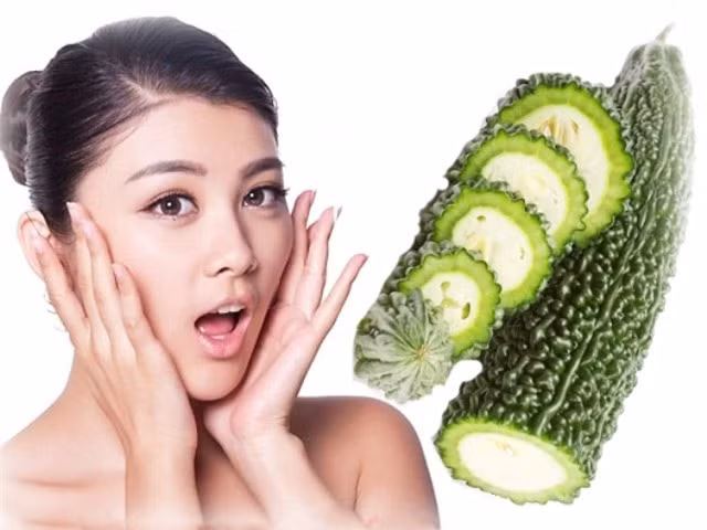 4 công thức làm đẹp, trị mụn ẩn dưới da từ mướp đắng đơn giản ảnh 2