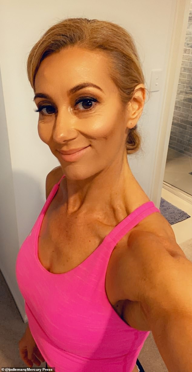 Ba me nang 105kg giam can de tham gia cuoc thi the hinh-Hinh-4