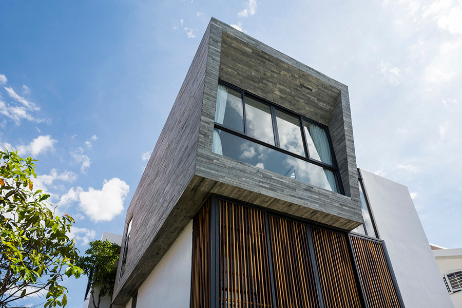 Biệt thự hiện đại nhưng vẫn ngập mảng xanh ở phố biển Nha Trang