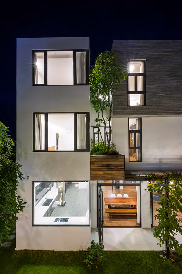 Biệt thự hiện đại nhưng vẫn ngập mảng xanh ở phố biển Nha Trang