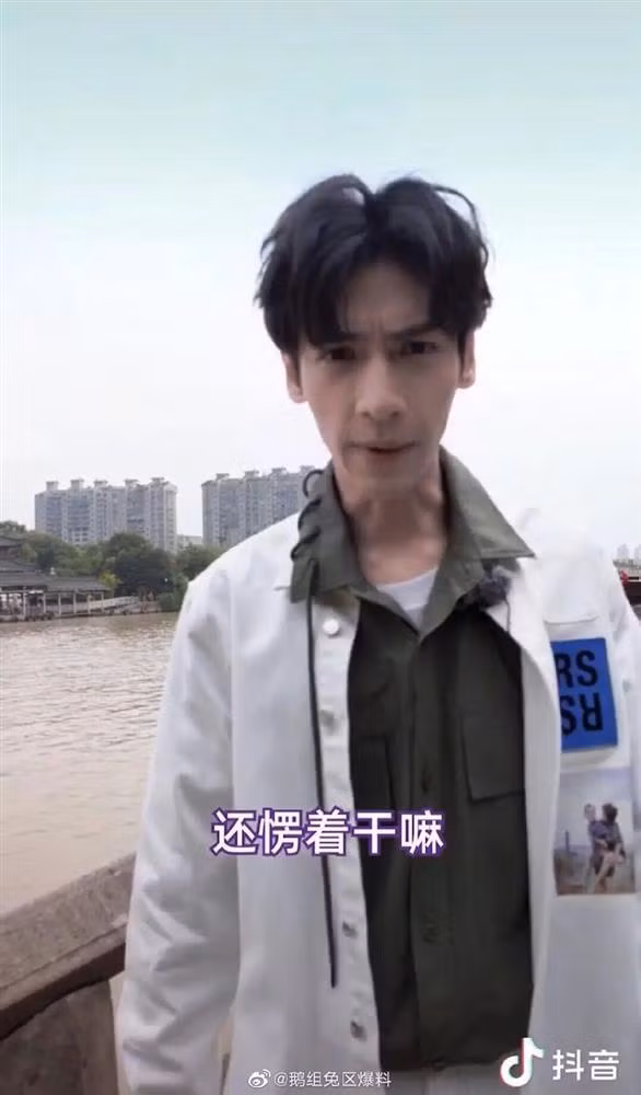 Nhìn những hình ảnh này, còn ai nhận ra mỹ nam cổ trang nức tiếng ngày nào?