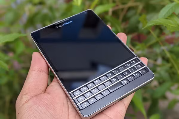 Diem mat nhung mau dien thoai BlackBerry gay nhieu nhung nho nhat-Hinh-6