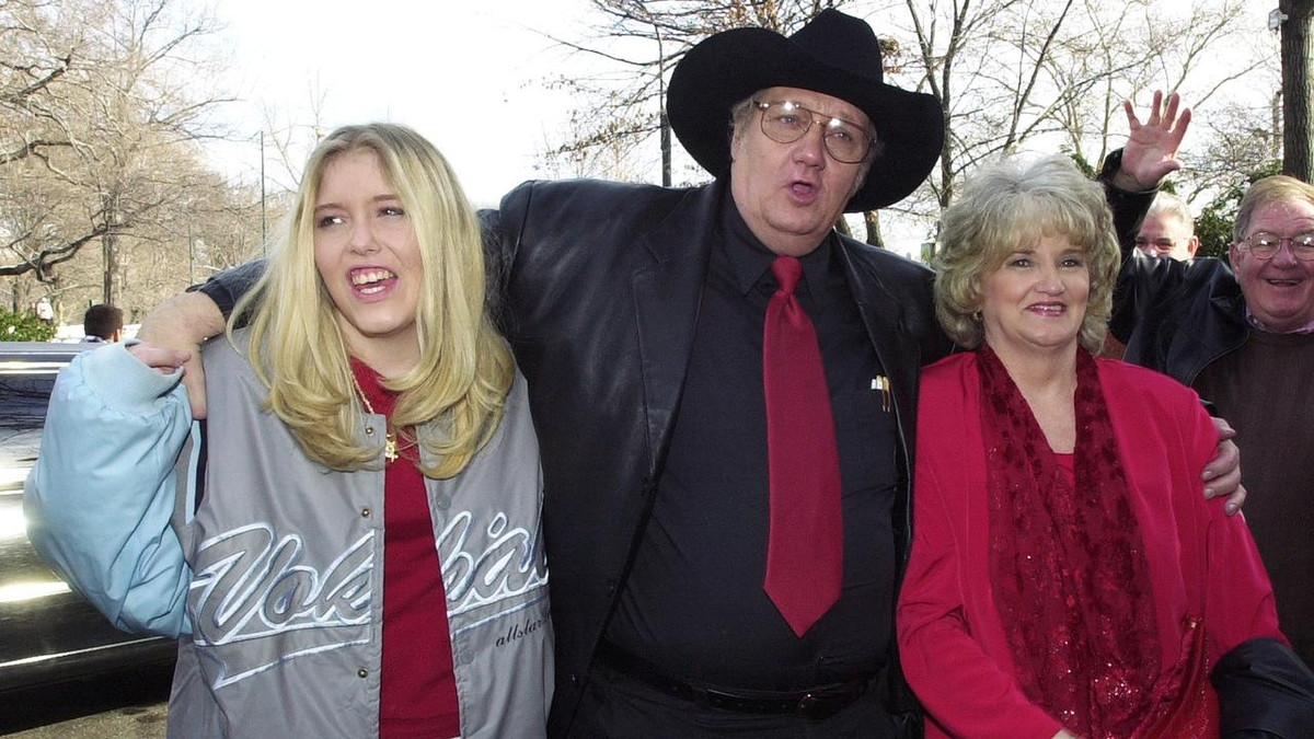 Nỗi đau trúng số: Giải độc đắc đã phá hủy cuộc đời tôi ảnh 1