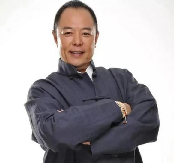 Truong Thiet Lam gay tranh cai vi livestream ban chu thu phap gia tram trieu-Hinh-13