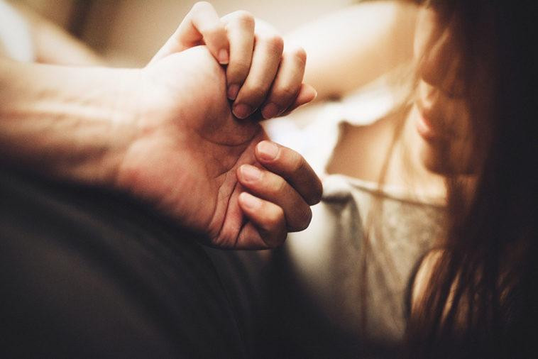 Co gai trach nguoi yeu kem coi, dan mang 