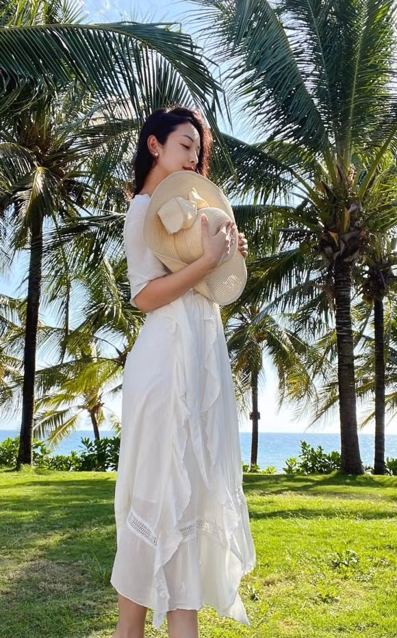 Jennifer Pham khoe dang nuot na sau 4 lan sinh no-Hinh-6