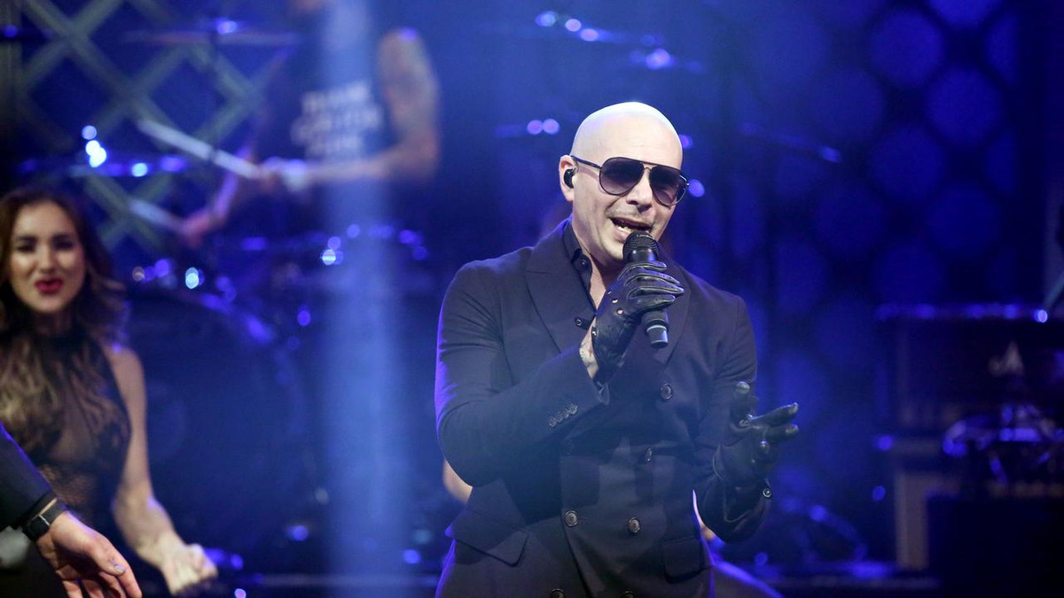 Sau li di, ty phu Jeff Bezos khien nguoi khac choang vang vi qua khac-Hinh-2