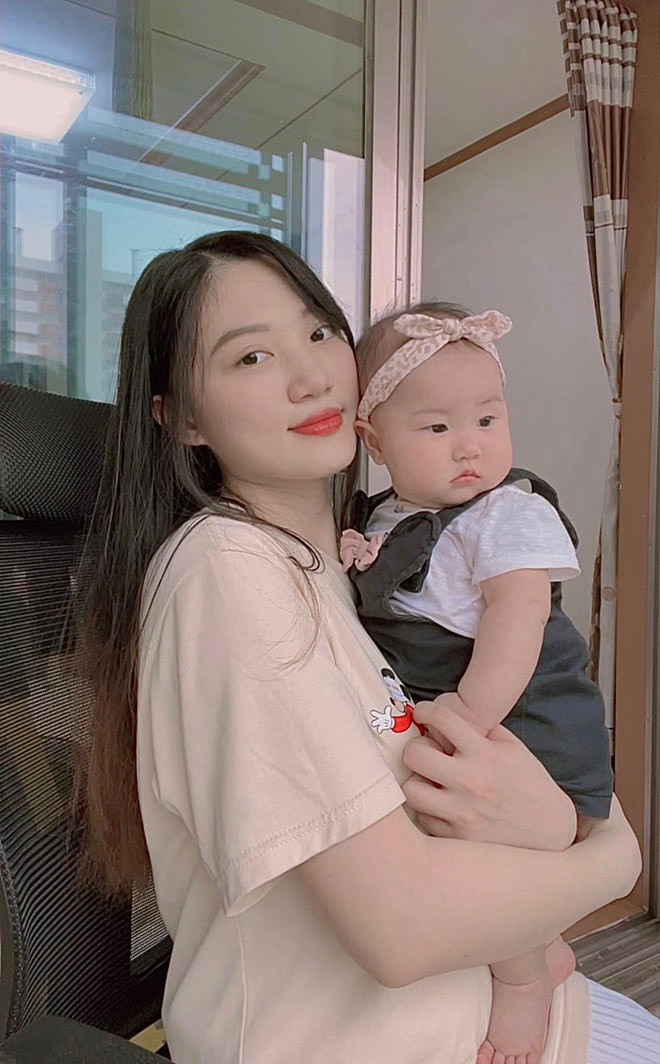 Co gai quen chong qua mai moi, cuoi ve moi biet chong giau-Hinh-2