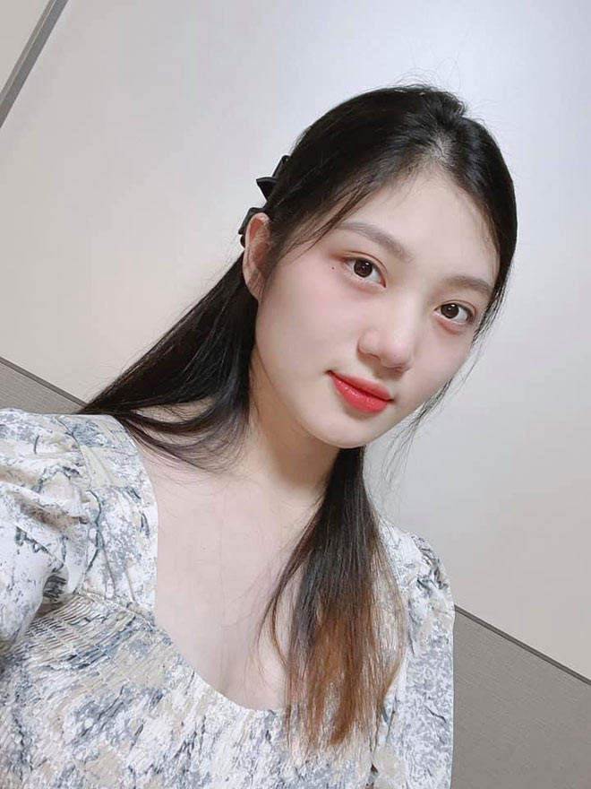 Co gai quen chong qua mai moi, cuoi ve moi biet chong giau-Hinh-5