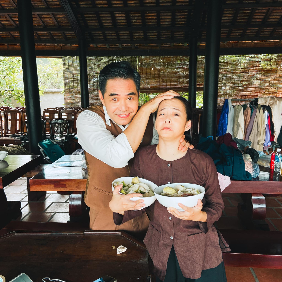 Dien vien Trung Dung U50: Song mot minh binh yen ben chu meo nho