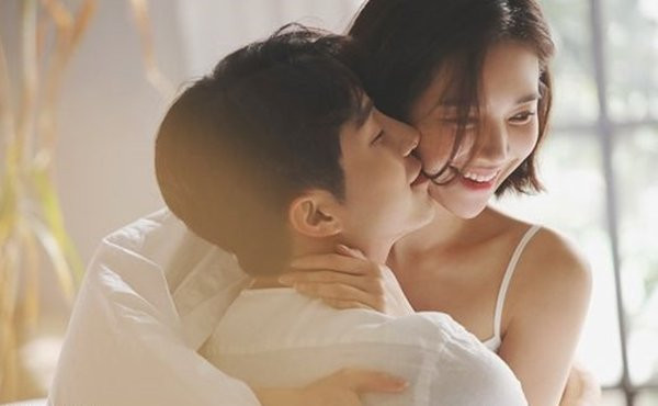 Dan ong co 2 cho to, 3 cho am chung to ho co than khoe