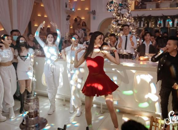 Diep Lam Anh bat dau cuoc song moi sau ly hon dung chat nu cuong nhan-Hinh-12