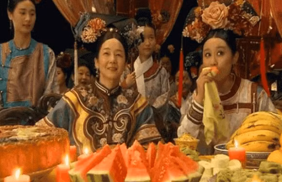 Tu Hi Thai Hau an dua hau nhu the nao?-Hinh-4