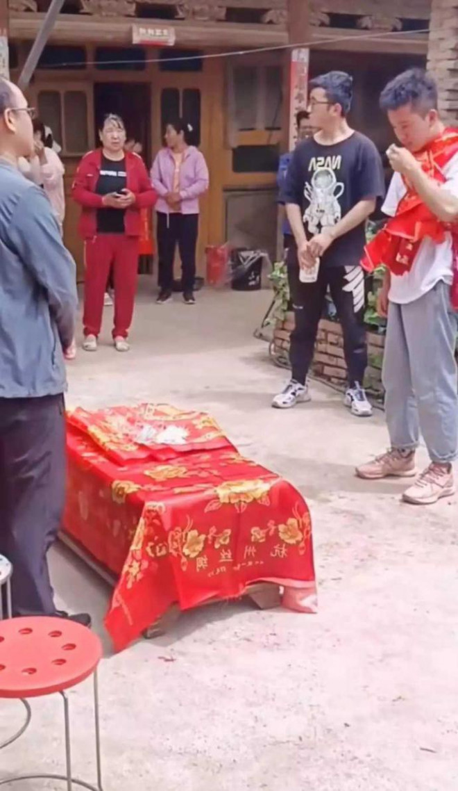 Chú rể bị nhà gái từ chối vì không đủ sính lễ Chu re bi nha gai tu choi vi khong du sinh le