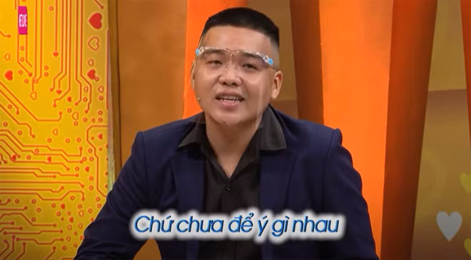 Thong bao “hai vach”, phan ung cua ban trai khien co gai ngo ngang-Hinh-2