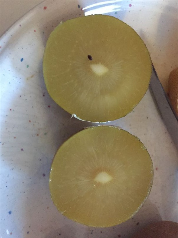 Dân mạng vỡ oà khi phát hiện những loại đồ ăn hình thù độc lạ ảnh 7