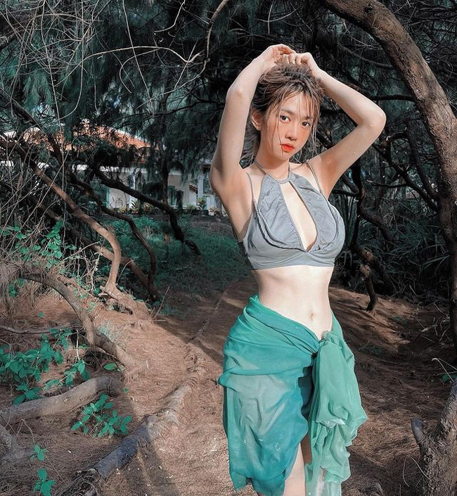 Cô nàng còn được mệnh danh là "nữ thần phòng gym", từng có màn "lột xác" ngoại hình vô cùng ngoạn mục.