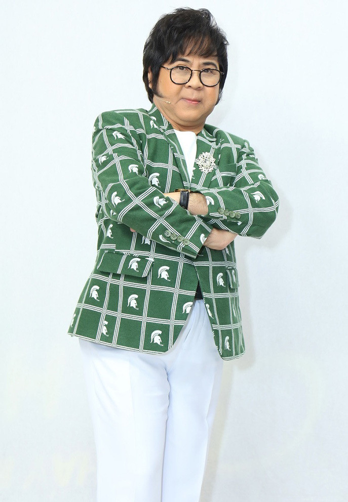 Bach Long tuoi 63 khong vo con, o thue khong phien em trai Thanh Loc-Hinh-4