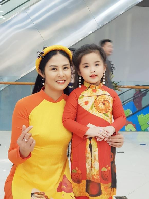 Profile dang nguong mo cua con gai 