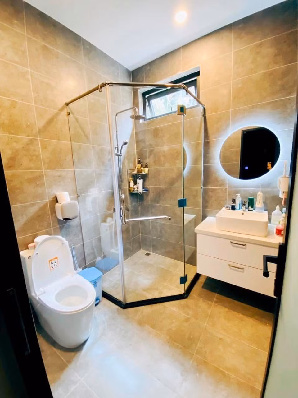 Nha mai Thai rong 170m2 o Gia Lai co vuon rau nho xinh muot mat-Hinh-4