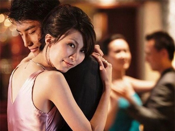 Đàn ông có 4 điểm này rất dễ hấp dẫn với ''gái lạ'' ảnh 1